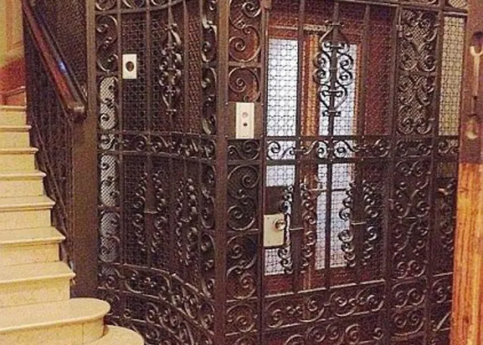 亚里托里酒店 住宿加早餐酒店