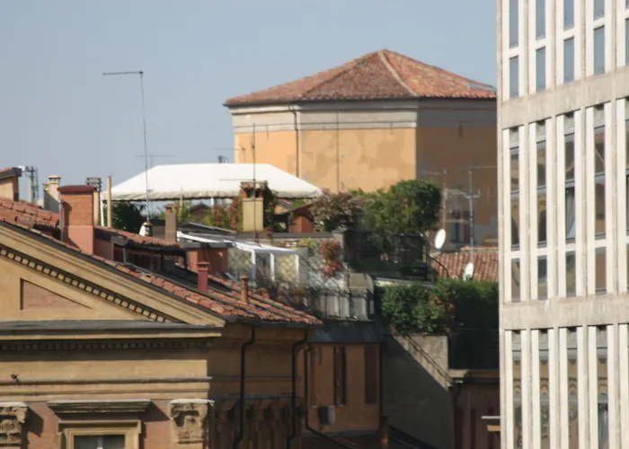 亚里托里酒店 3*